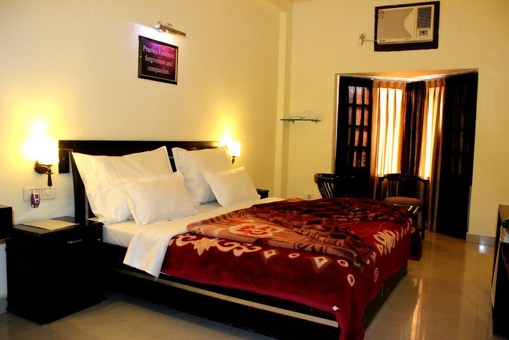 Hotel Hong Kong Inn Amritsar Exterior foto